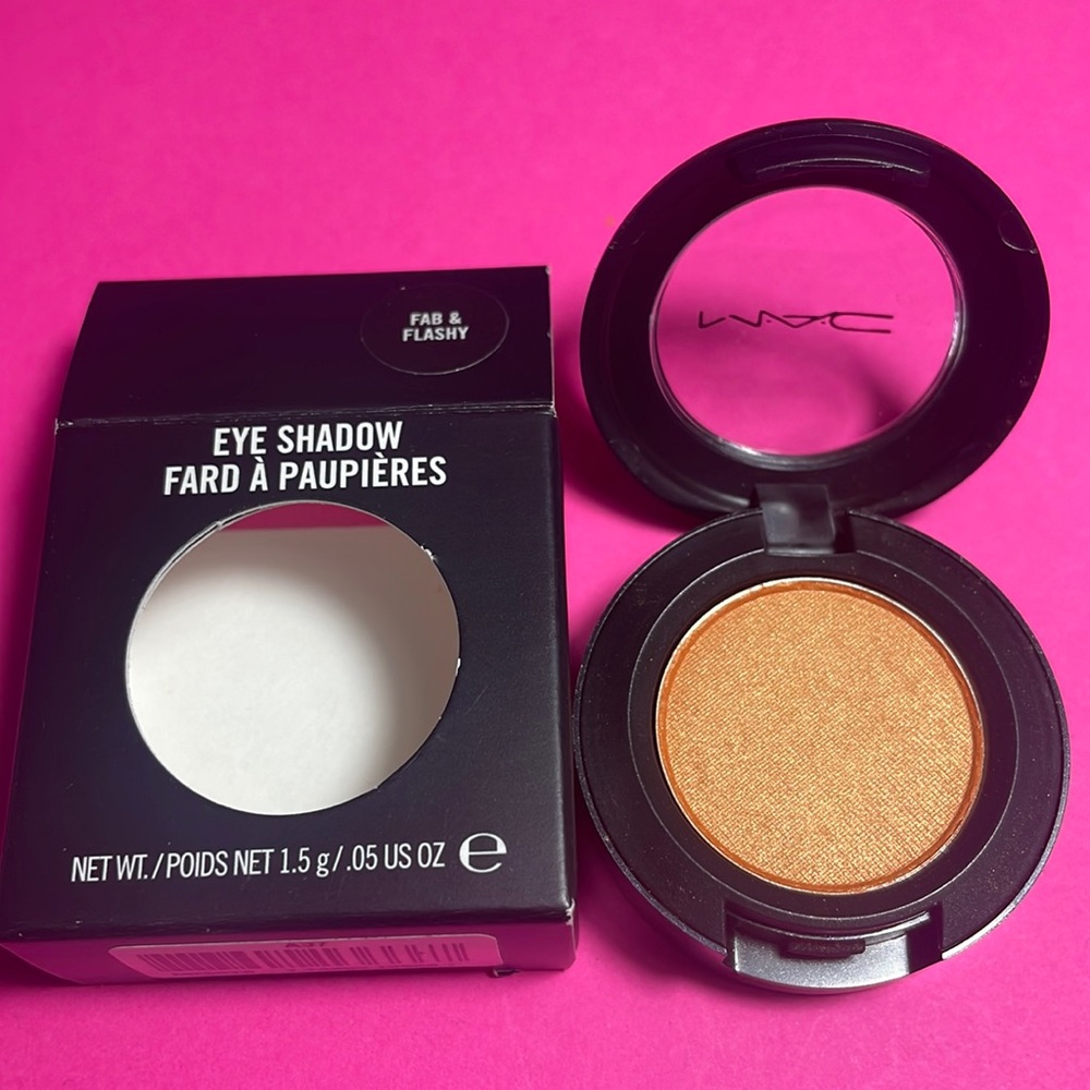 MAC Fab & Flashy eyeshadow